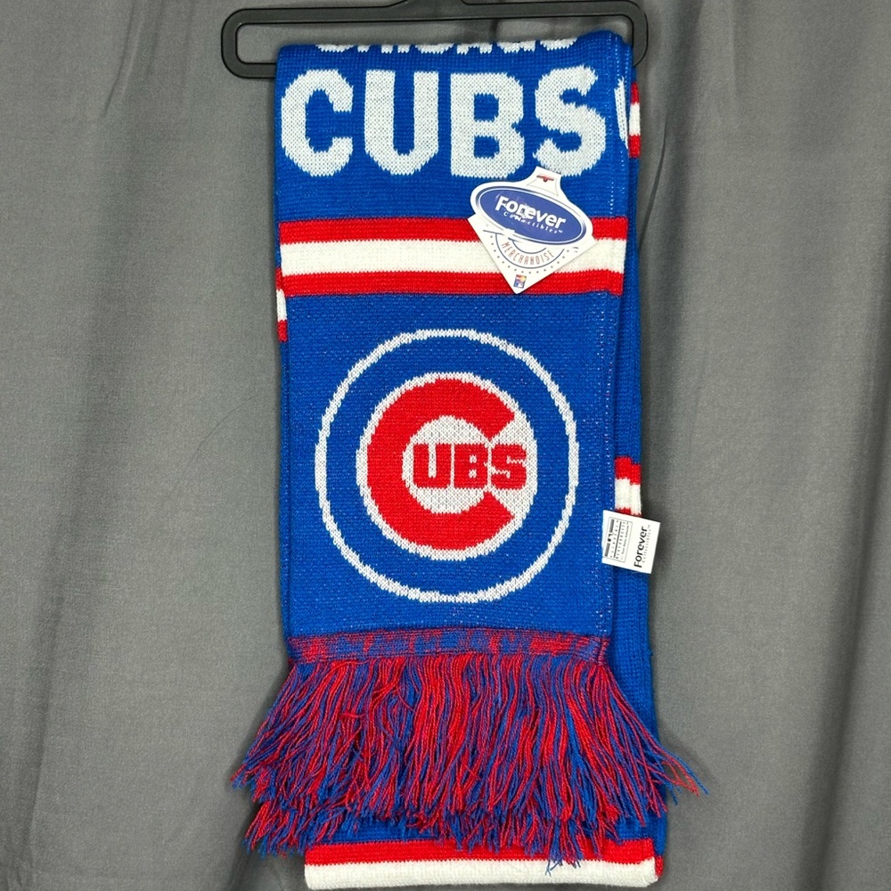 Forever Collectibles Blue and Red Knit Scarf